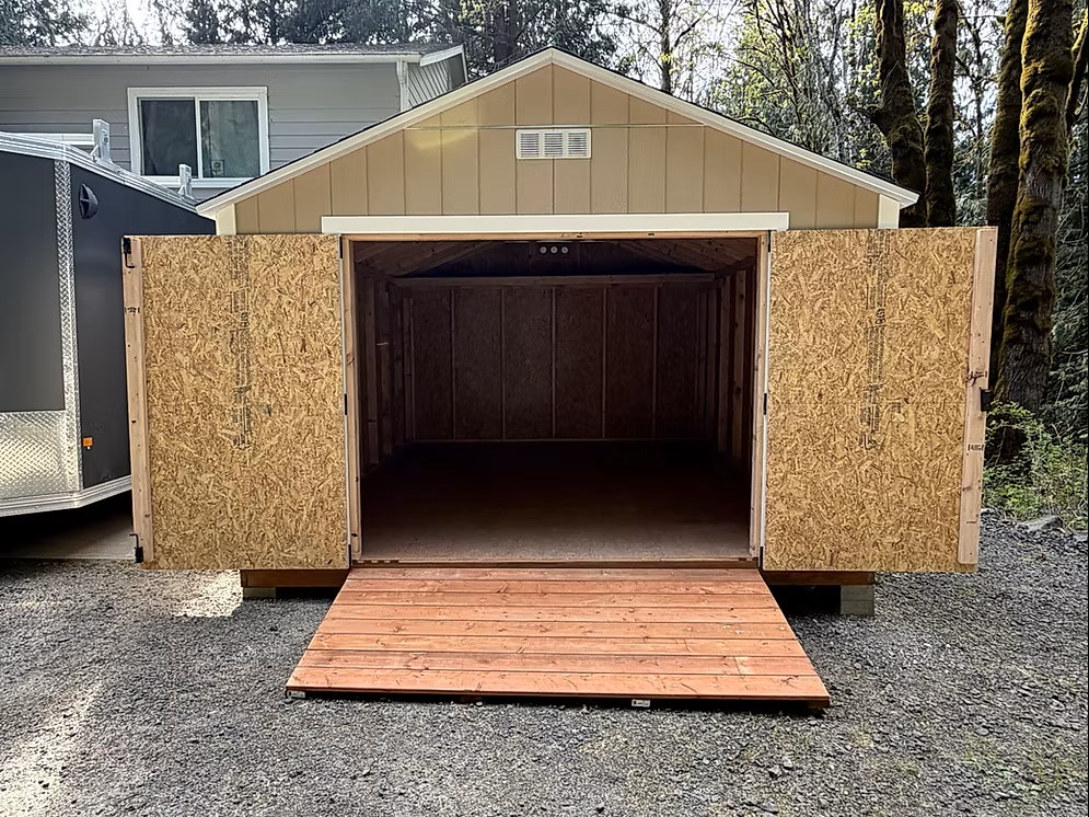 Large ramp with double doors